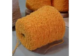 Букле: 35% альпака, 61% меринос, 4% ПА, Art. Alpafur, Zegna Baruffa, цвет: жёлто-оранжевый, 160 м/100 гр. (6024)