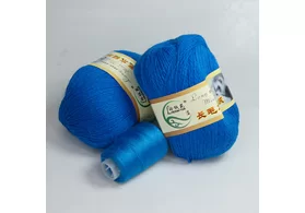 Пряжа 90% пух норки, 10% полиамид, Long Mink Wool, цвет: 040 ярко-синий, 350 м. 