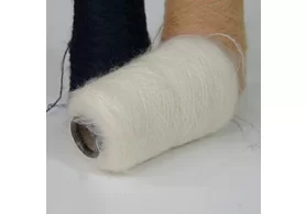 60% суперкидмохер, 4% меринос,36% ПА, Art.Canterbury, Mister Joe, цвет: молочный, 500 м/100 гр. (6365) Фабричная смотка в 2 нитки