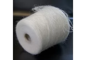 50% суперкидмохер, 18% меринос экстрафайн, 32% ПА, Art. Astro 50, Igea, цвет: молочный, 1000 м/100 гр. (6492)